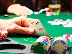 Jugar poker