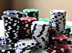 ¿Por qué usamos las fichas de casino?