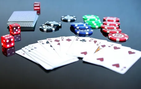 Los mejores trucos para jugar y ganar en el póker